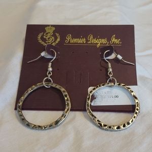 Fatigued dangle earings